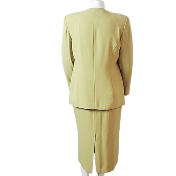 Caramia 2-Piece Green Skirt Suit - Picture 4 of 5